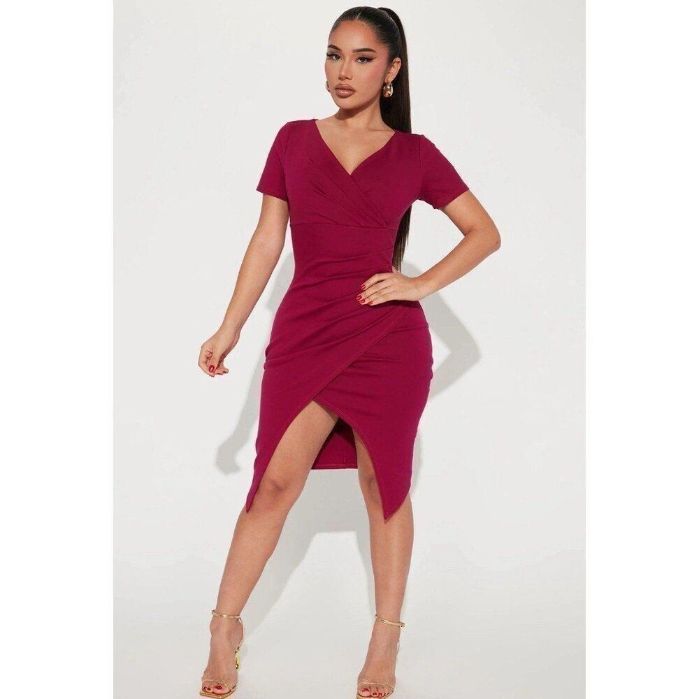 Fashion Nova NWT Small Clean Girl Alluring Minimalist Office Career Mini Dress